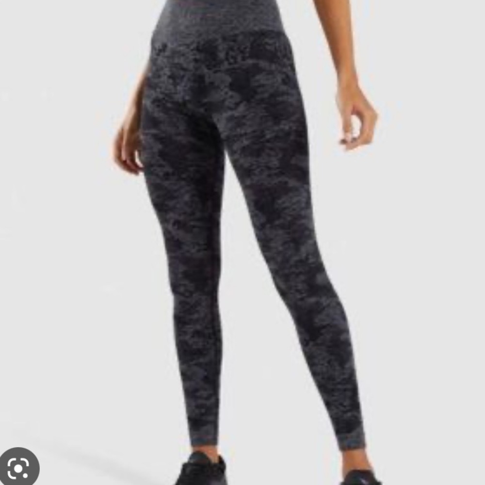 Gymshark dupe black camo